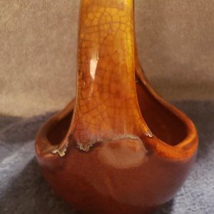 VINTAGE POTTERY BASKET UNSIGNED